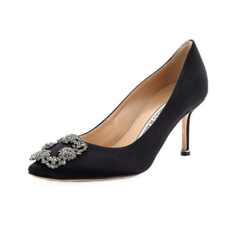 Manolo Blahnik Women's Hangisi Pumps Satin 90