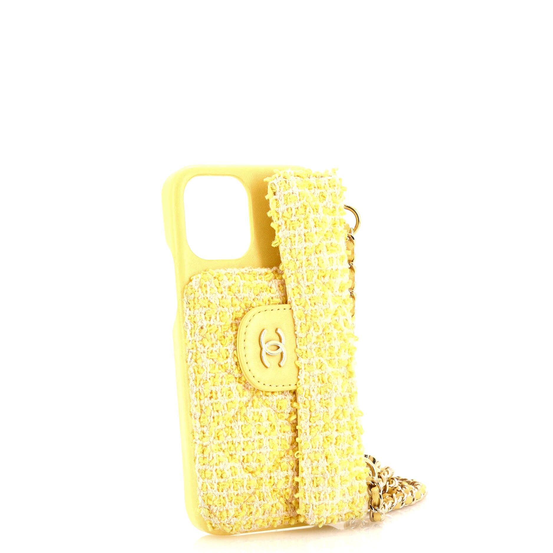 CHANEL イエロー ツイード iPhone12ケース Chanel Pearl Crush Phone Case with Chain Quilted Tweed iPhone 12
