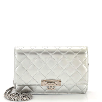 Chanel Golden Class Wallet on Chain