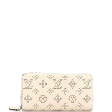 Louis Vuitton Zippy Wallet Mahina Leather