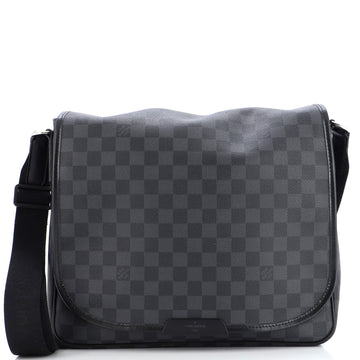 Louis Vuitton Daniel Messenger Bag Damier Graphite MM