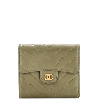 Chanel CC Compact Classic Flap Wallet Chevron Lambskin For Sale at
