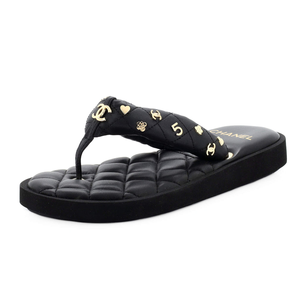 NEW Chanel 23S Black Quilted Charms Padded Pool Thong Sandal with