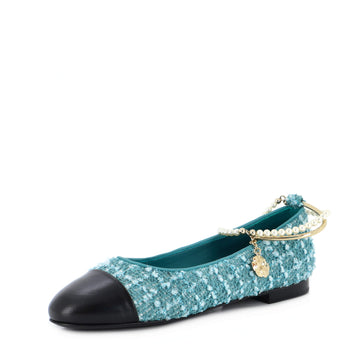Chanel Women's Ballet Flats with Ankle Chain Tweed with Faux Pearls