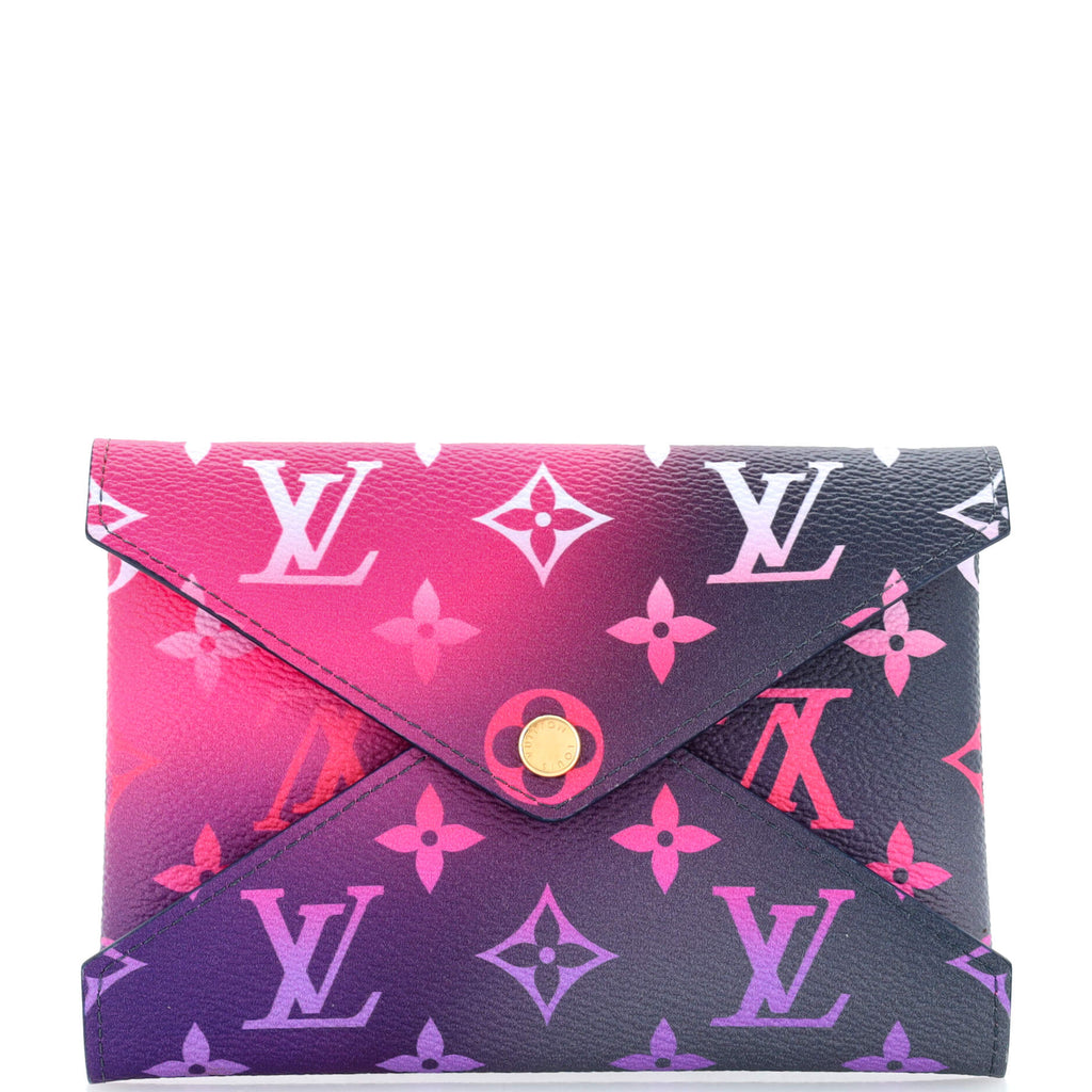 Louis Vuitton Pochette Kirigami  What can fits inside and How to