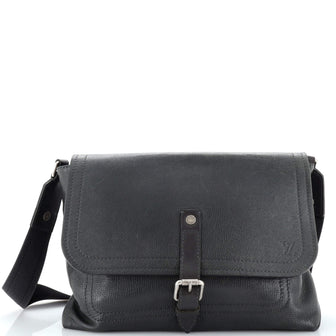 Louis Vuitton Omaha Messenger Bag Utah Leather
