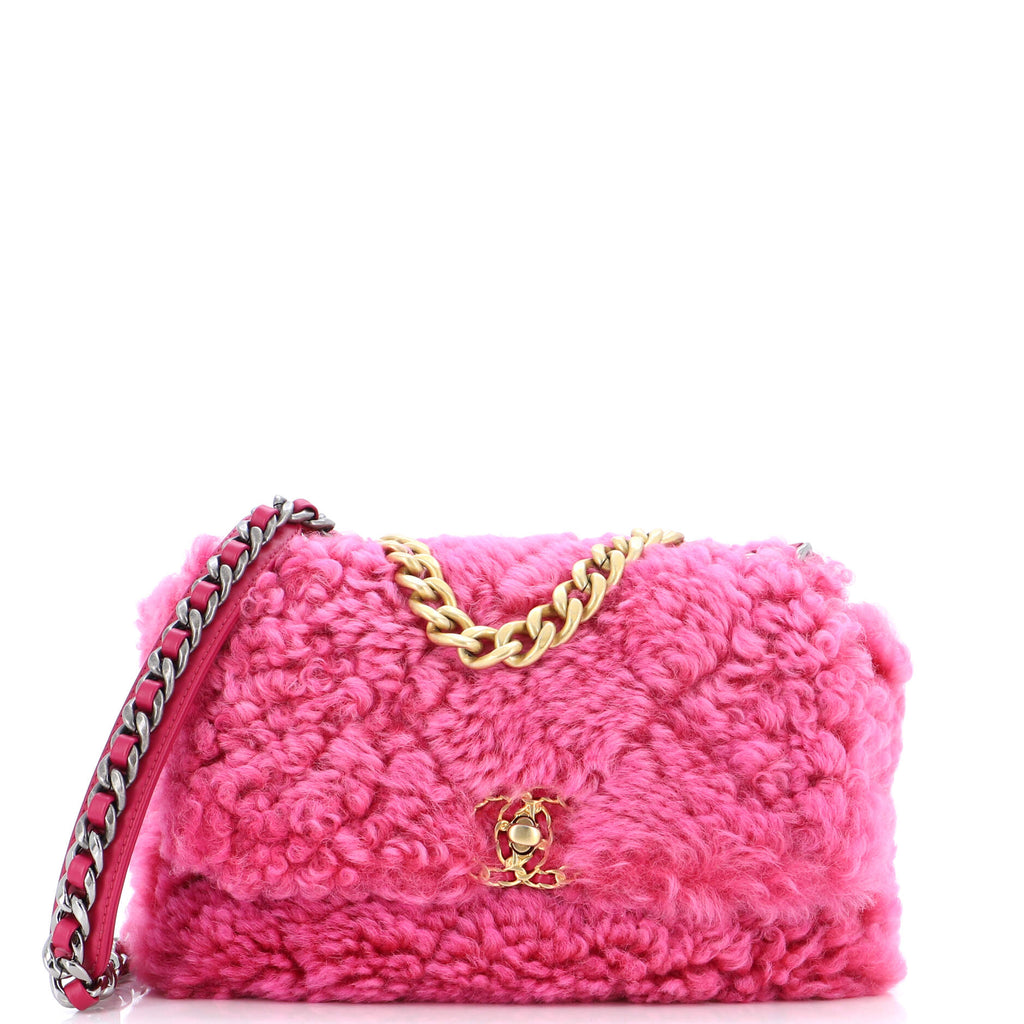 Chanel shearling 19 bag in pink - AGL2030 – LuxuryPromise