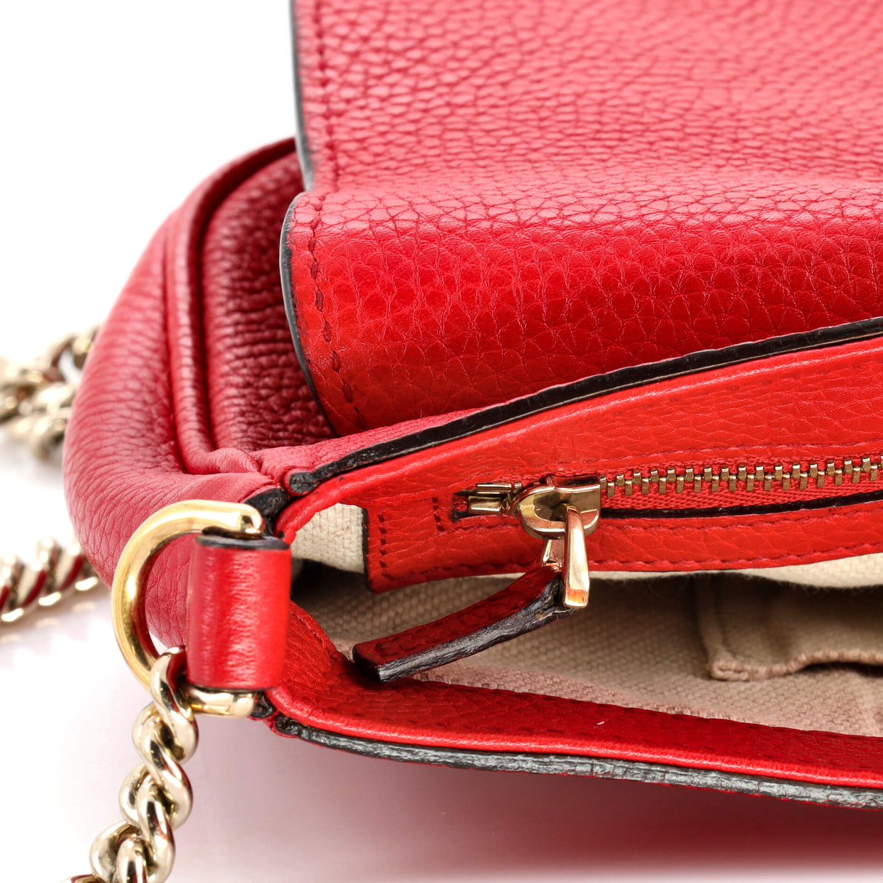 Gucci Soho Chain Crossbody Bag Leather Medium Red 2384431
