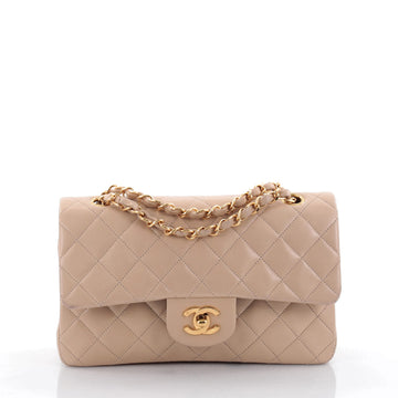 Chanel Vintage Classic Double Flap Bag Quilted Lambskin 2385403