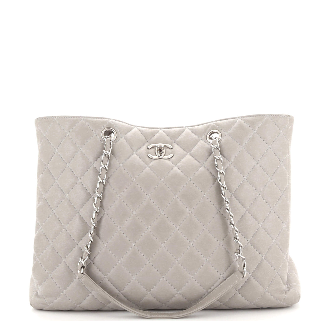 CHANEL Glazed Calfskin Quilted Small CC Delivery Tote Light Pink