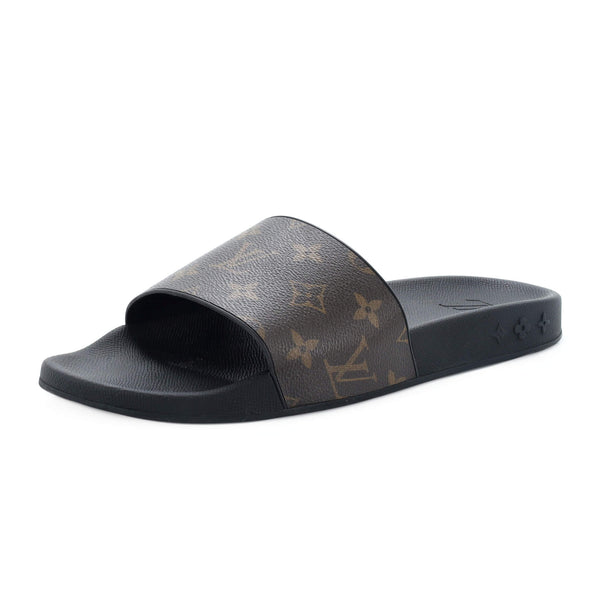 Louis Vuitton LV Waterfront Mule Slide Sandals, Men's Fashion
