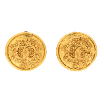 Chanel Vintage Medallion Clip On Earrings Metal