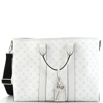 Louis Vuitton Weekend Tote NM Monogram Taigarama