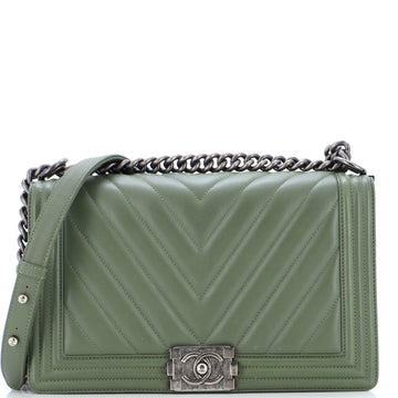 Chanel Boy Flap Bag Chevron Calfskin New Medium