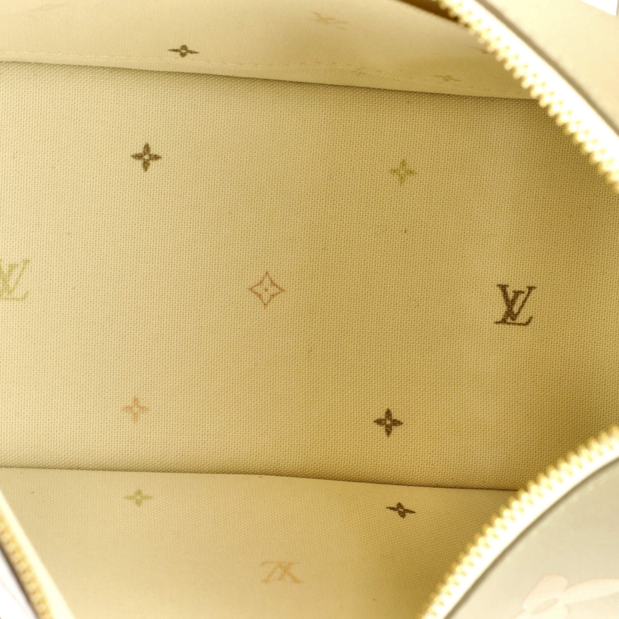 Louis Vuitton Marshmallow Bag Spring in the City Monogram Giant Canvas