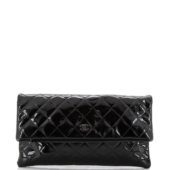 Chanel Beauty CC Clutch Quilted Patent