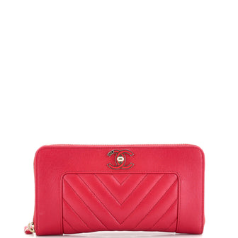 Chanel Mademoiselle Vintage Zip Around Wallet Quilted Sheepskin Long