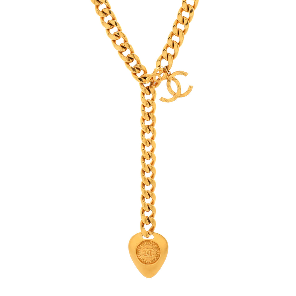 Flying Cloud Endless Knot necklace | Chanel | The Jewellery Editor