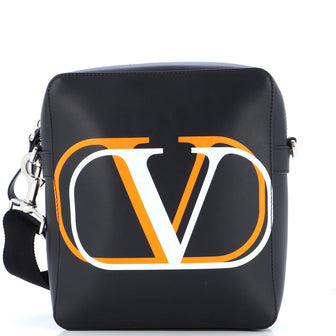 Valentino Garavani VLogo Messenger Bag Leather Medium