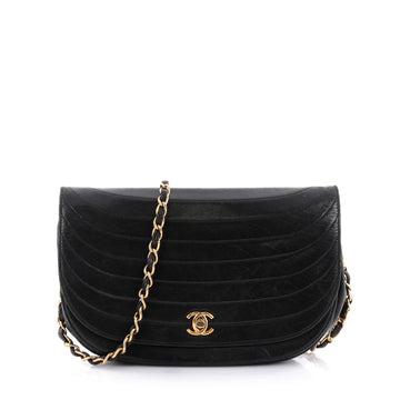 Chanel Vintage Crescent Flap Bag Horizontal Quilted 2492702