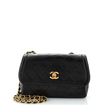 Chanel Vintage CC Chain Flap Bag Quilted Lambskin Small