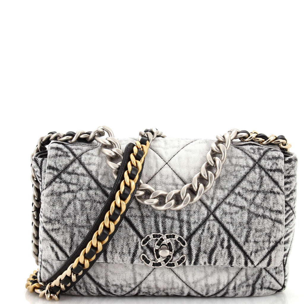 CHANEL 19 ディズヌフ チェーンパース グレー 31番台 Chanel 19 Flap Bag Quilted Denim Medium Gray 2528681