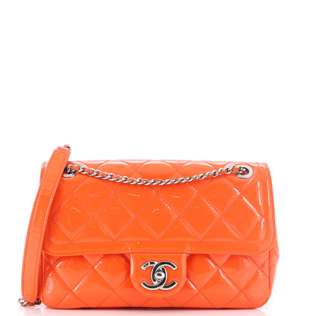 Coco Shine Flap Bag Quilted Patent Small / orange