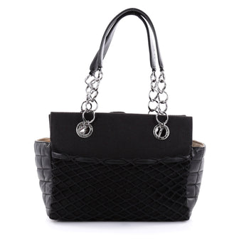 Chanel Vintage CC Chain Tote Canvas with Quilted 2549404