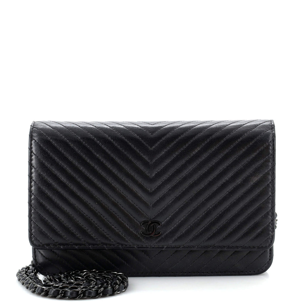 So Black Wallet on Chain Chevron Lambskin / ...