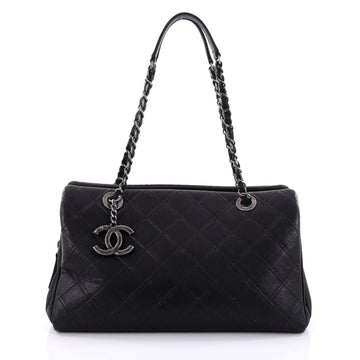 Chanel CC Angle Tote Embossed Quilted Leather Medium 2602001