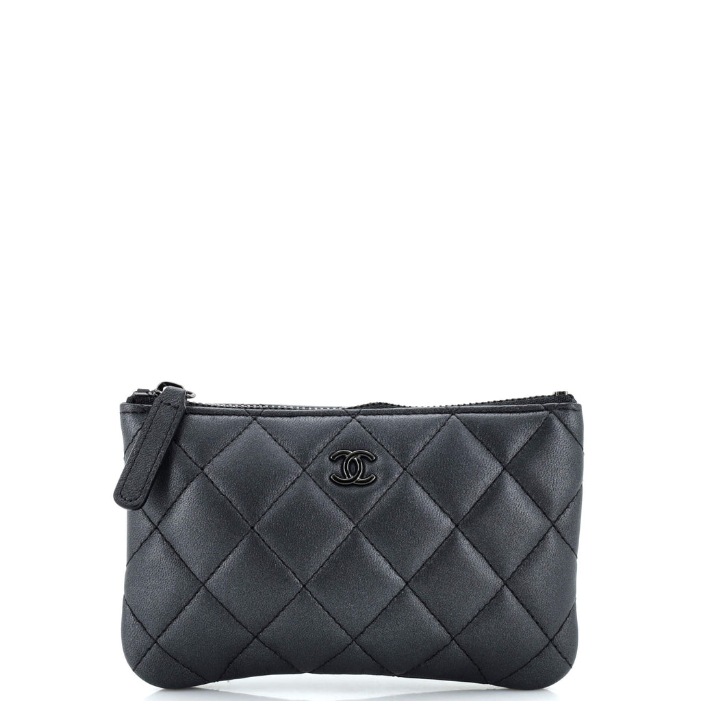 Classic O Case Pouch Quilted Lambskin Mini / black