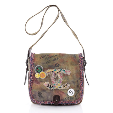Chanel On The Pavements Graffiti Messenger Bag Canvas Small Green 2620901