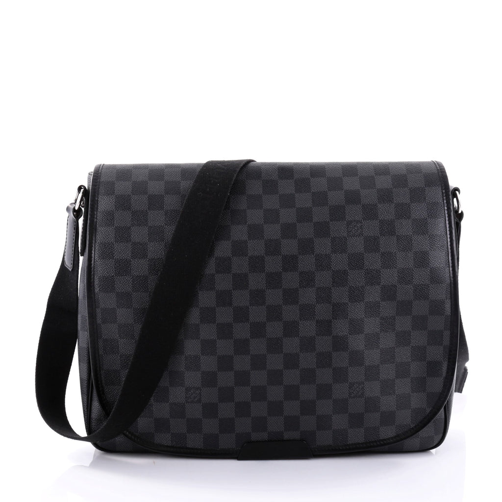 LOUIS VUITTON Damier Graphite Daniel GM Messenger Bag