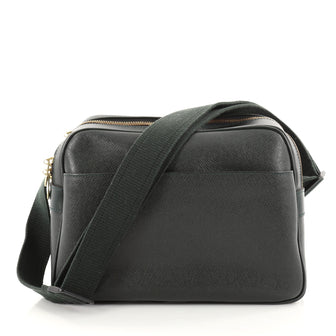 Louis Vuitton Reporter Bag Taiga Leather PM Green 2762101