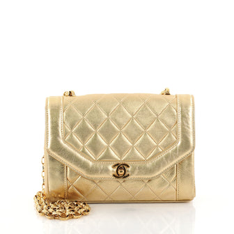 Chanel Vintage Square CC Flap Bag Quilted Leather Small 2790002