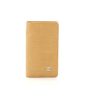 Chanel Precious Symbols Yen Wallet Embossed Quilted 2868901
