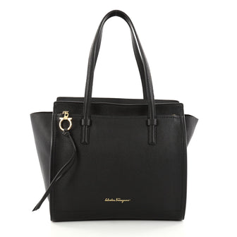 Salvatore Ferragamo Amy Tote Pebbled Leather Medium Black 2883402