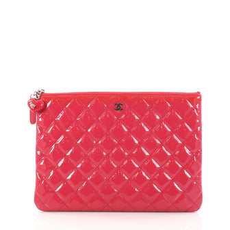 Chanel Valentine Hearts O Case Clutch Quilted Patent 2926702