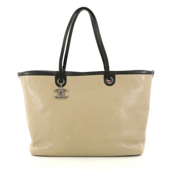 Chanel Fever Tote Quilted Caviar Large Neutral 2928502