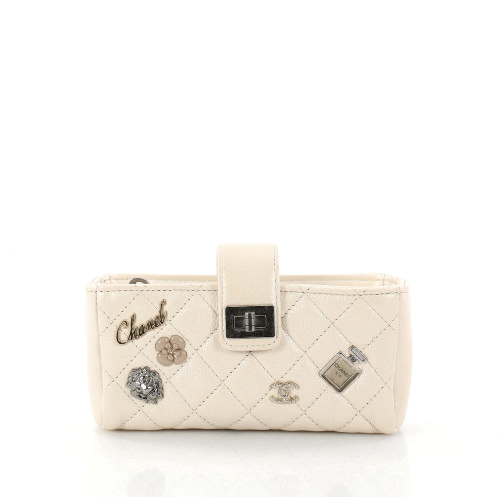 Buy Chanel Lucky Charms Reissue Chain Phone Holder Crossbody 2990002