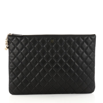 Chanel Beauty CC Casino O Case Clutch Quilted Lambskin 3011801