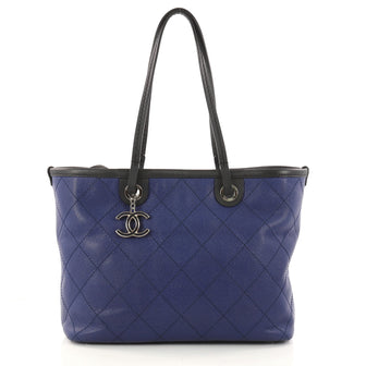 Chanel Fever Tote Quilted Caviar Small Blue 3151003