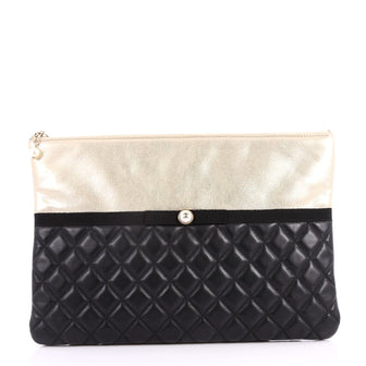 Chanel Pearl O Case Clutch Quilted Lambskin and Calfskin Large 3160902