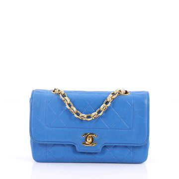 Chanel Vintage CC Chain Flap Bag Quilted Leather Mini 3192601