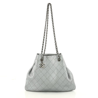 Chanel CC Bucket Bag Quilted Calfskin Medium Blue 3279501