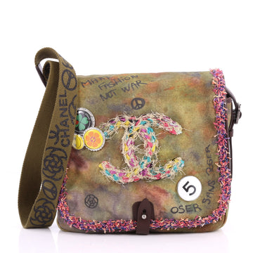  Chanel On The Pavements Graffiti Messenger Bag Canvas Green 3314001