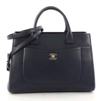 Chanel Neo Executive Tote Grained Calfskin Small Blue 3315502