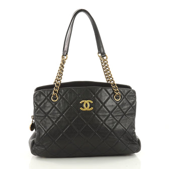 Chanel CC Crown Tote Quilted Leather Medium Black 3380402