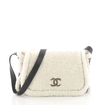Chanel Australian Messenger Bag Shearling with Suede 3461302
