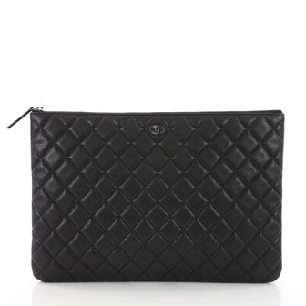 O Case Clutch Quilted Caviar Large